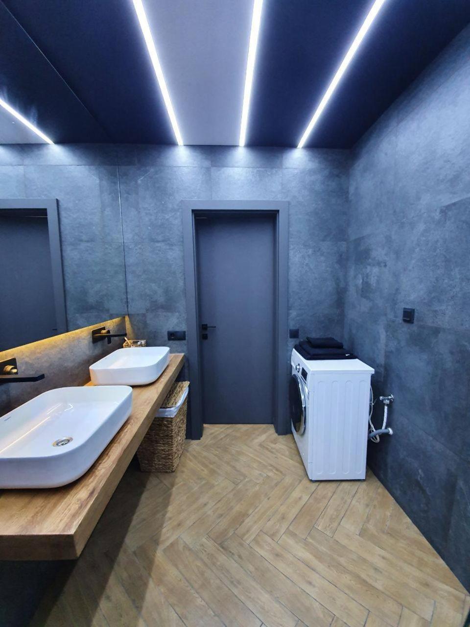 Luxury_Loft Διαμέρισμα Kamianets-Podilskyi Εξωτερικό φωτογραφία